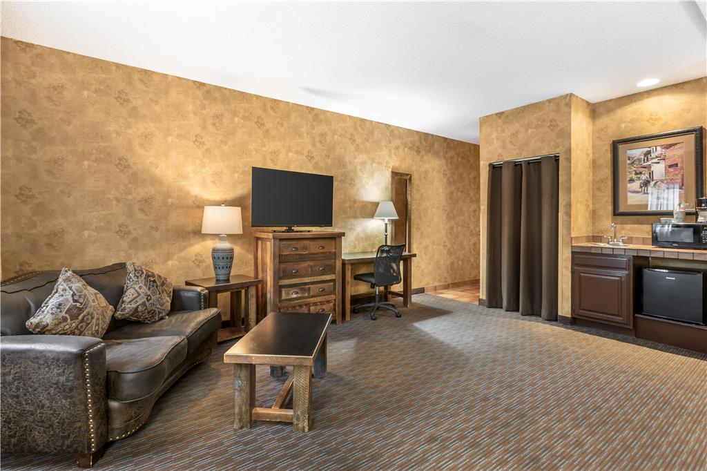Фото Best Western Plus Inn of Santa Fe