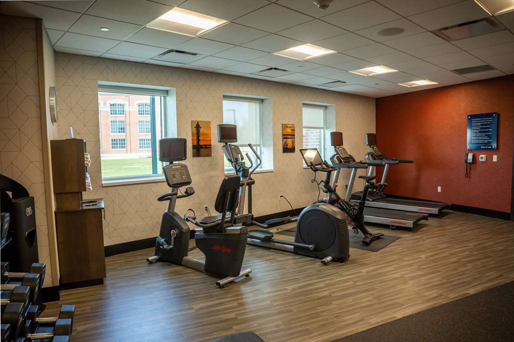 Фото Hampton Inn & Suites Erie Bayfront