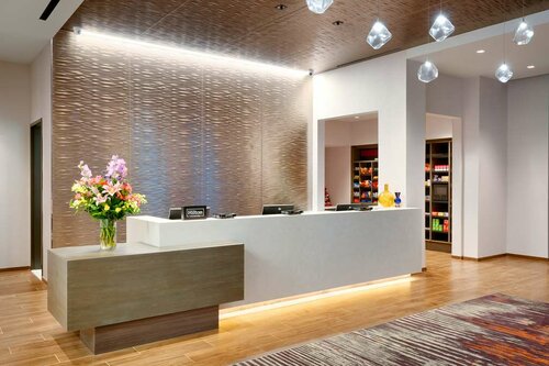 Гостиница Hampton Inn & Suites Anaheim Resort Convention Center в Анахайме