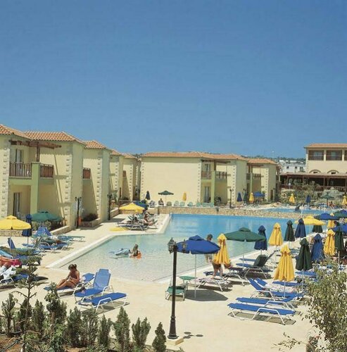 Гостиница Ramada Hotel & Suites by Wyndham Ayia Napa в Айя-Напе