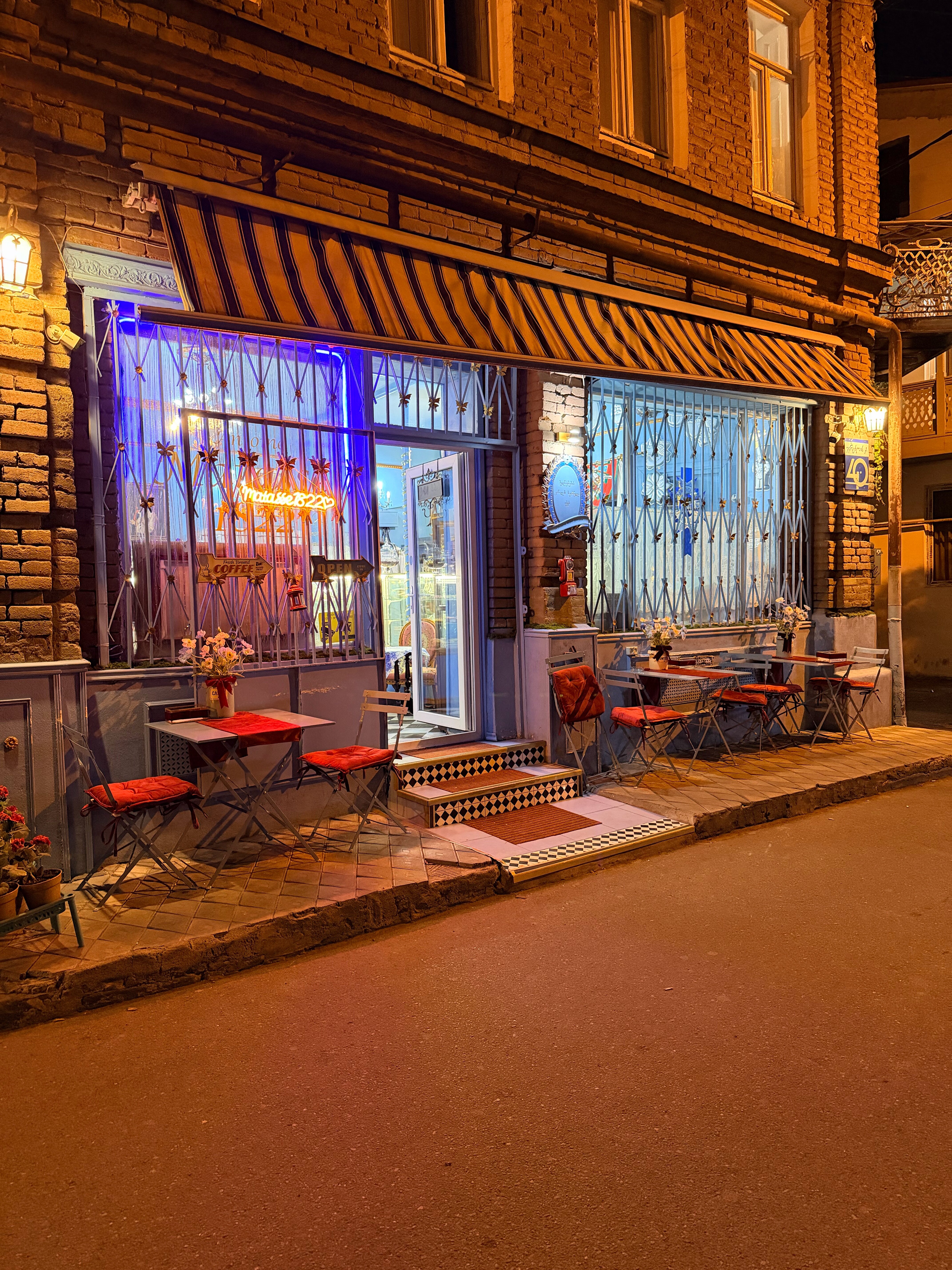 Фото Silver 39 Corner Hotel