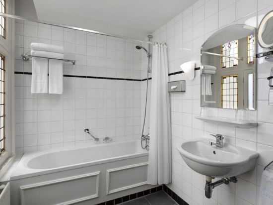 Фото Nh Amsterdam Schiller