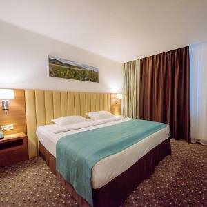 отель Аурум