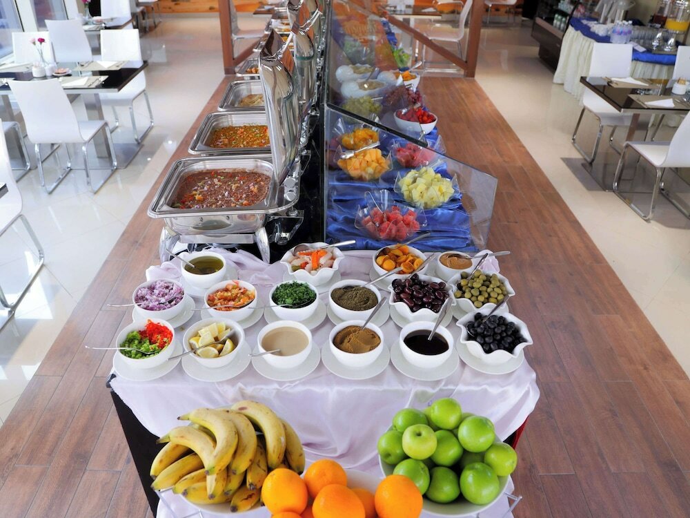 Фото Novotel Suites Riyadh Centre