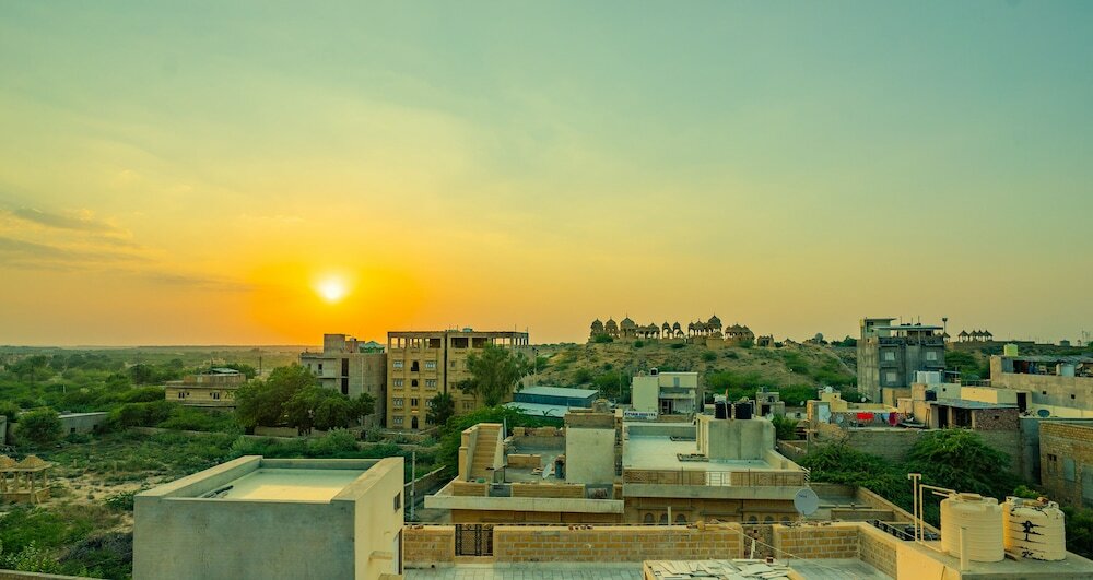 Фото Hotel Marina Mahal