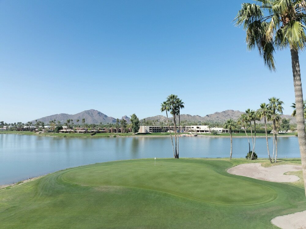 Фото The Scottsdale Plaza Resort & Villas