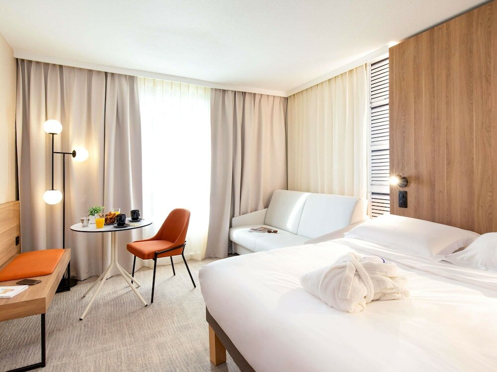 Фото Mercure Aix-en-Provence Beaumanoir