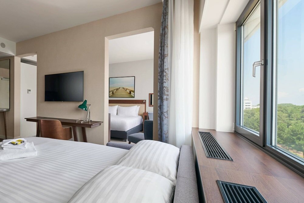 Фото The Hague Marriott Hotel 