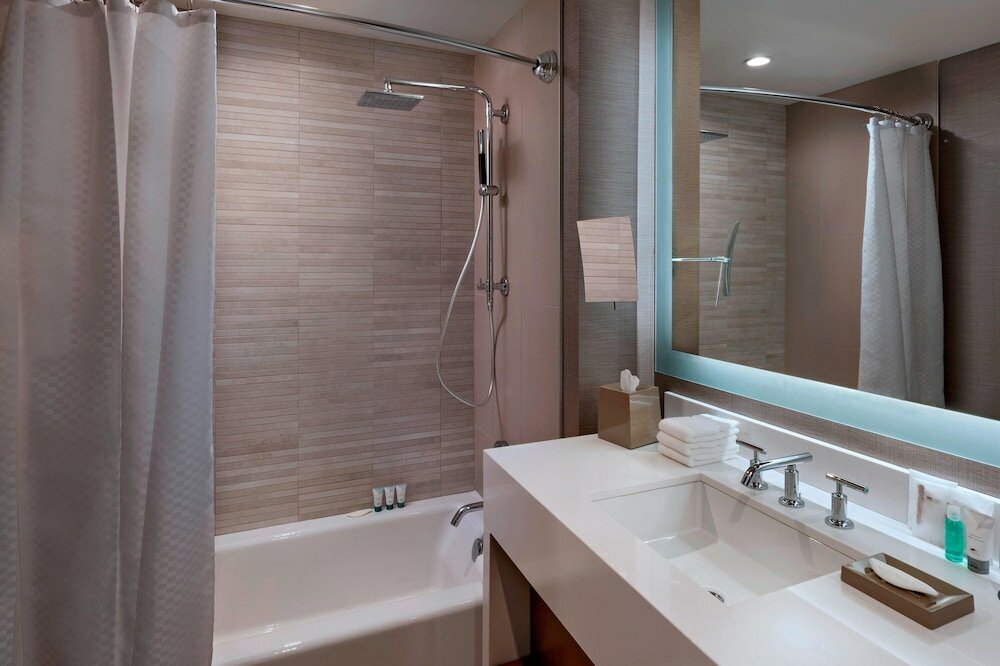 Фото The Westin Irving Convention Center at Las Colinas
