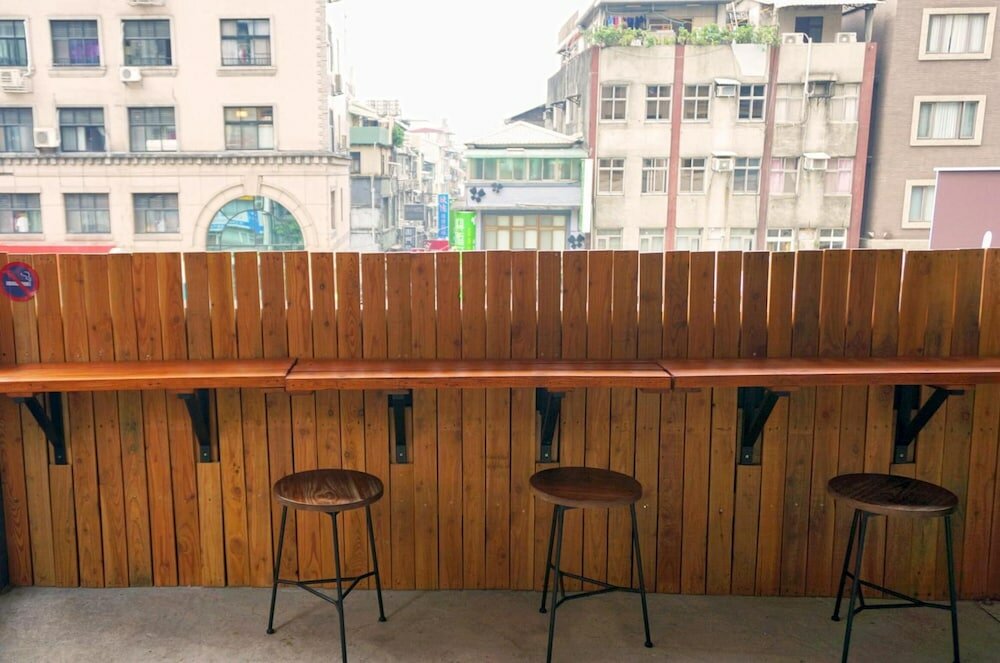 Фото Dongmen 3 Capsule Inn - Hostel