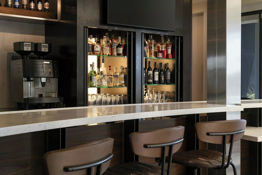 Фото Courtyard by Marriott Fresno