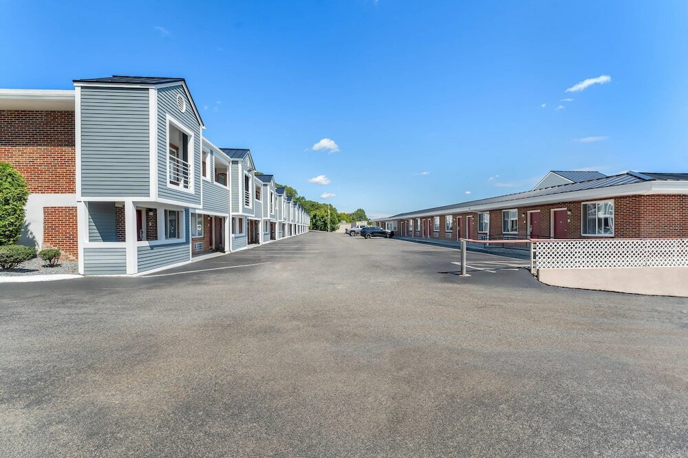 Фото Econo Lodge Cranston - Providence
