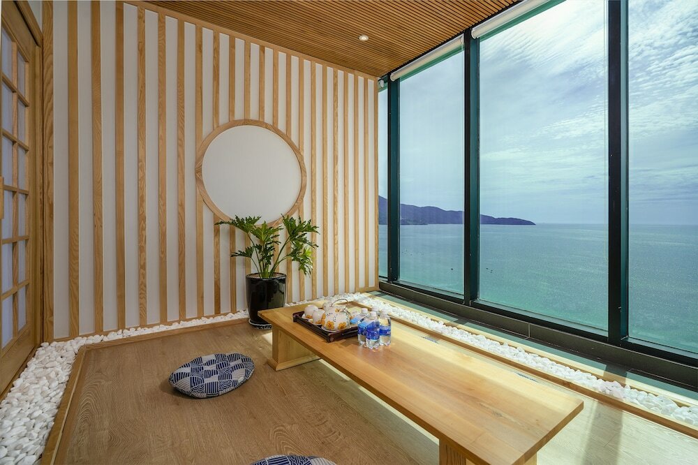 Фото Sala Danang Beach Hotel