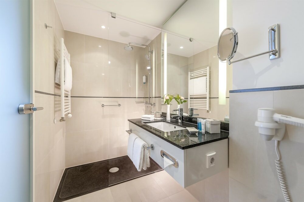 Фото Dorint Hotel Hamburg-Eppendorf