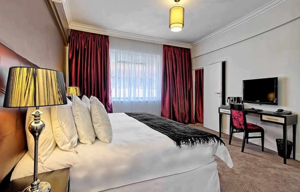 Фото Ascot Boutique Hotel