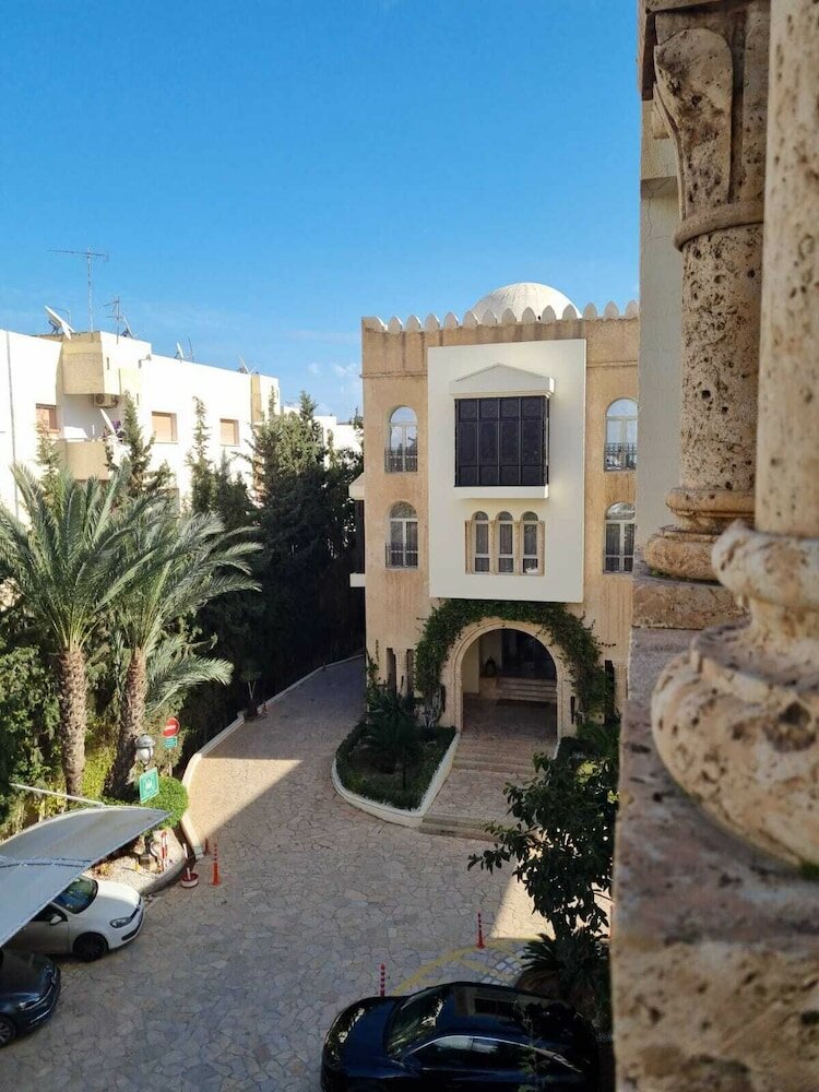 Фото Hotel Borj Dhiafa