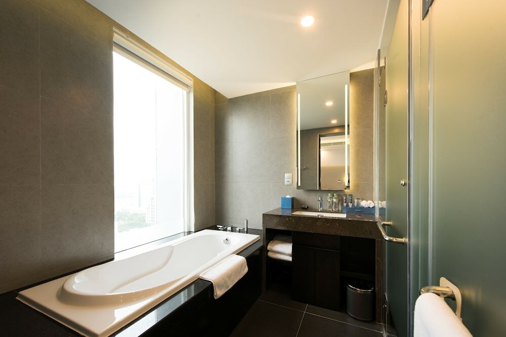 Фото Novotel Suites Hanoi