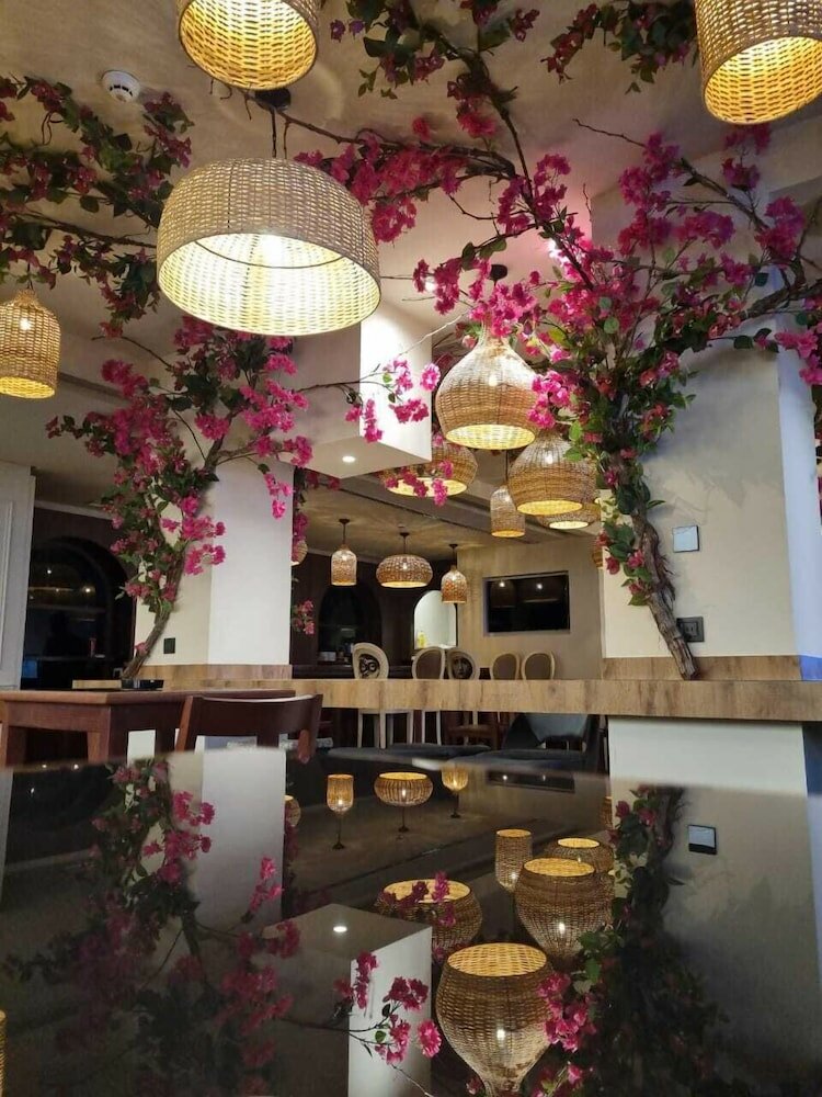 Фото Hotel Borj Dhiafa