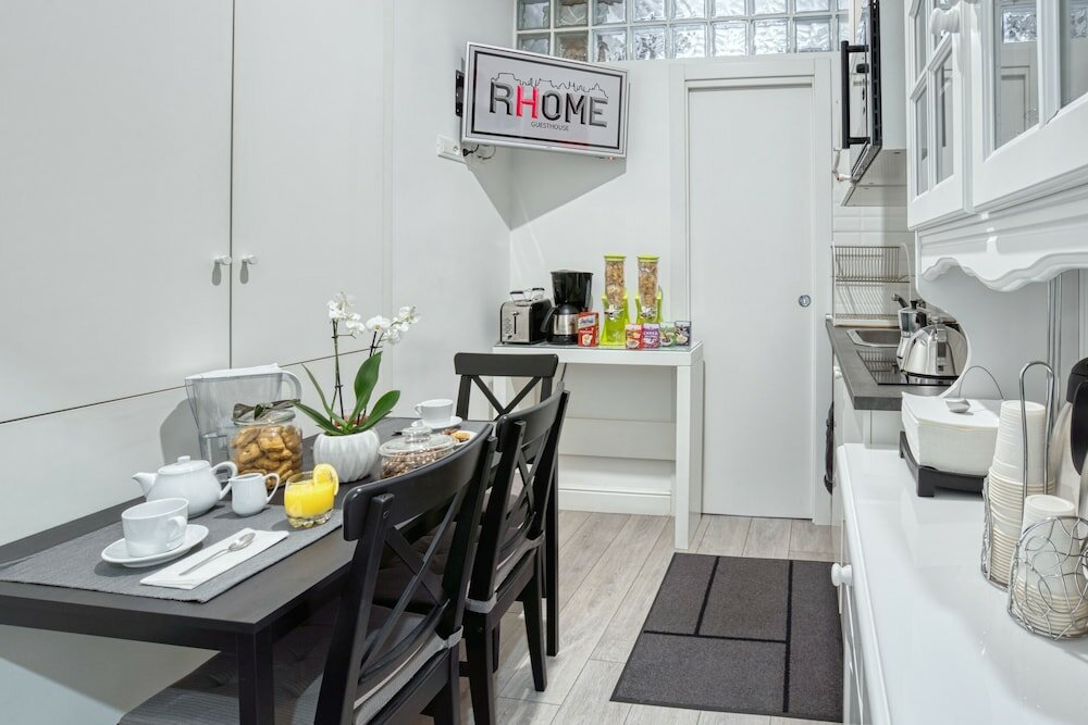 Фото Rhome GuestHouse