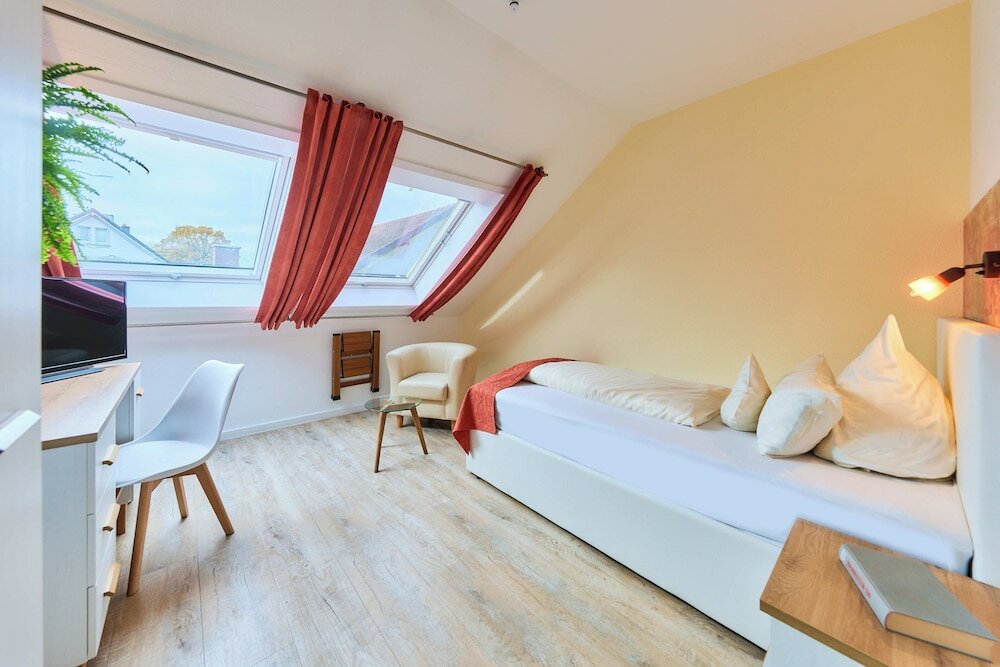 Фото Hotel Arador-city