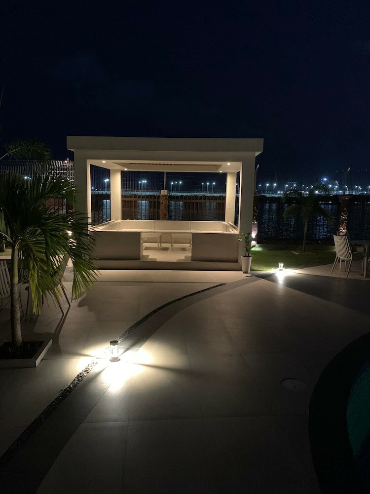 Фото Hotel Bon Voyage