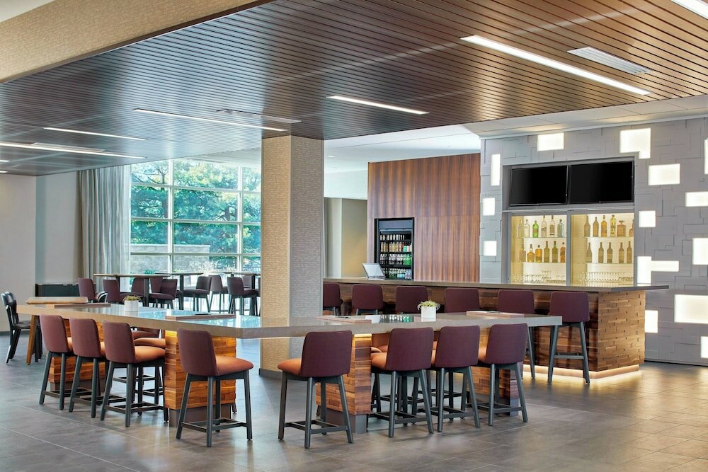 Фото Courtyard by Marriott Albany Airport