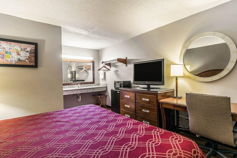 Фото Econo Lodge North