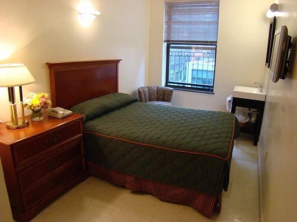 Фото Americana Inn