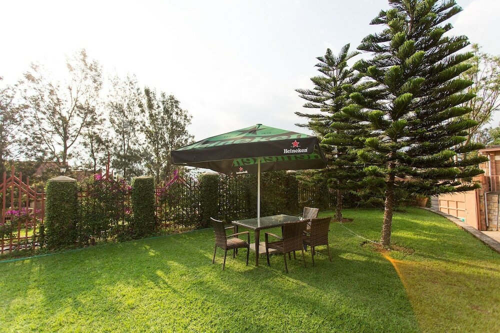 Фото Quiet Haven Hotel