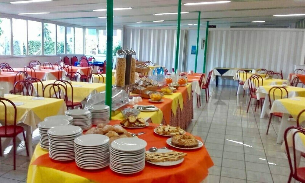 Фото Hotel Mondial