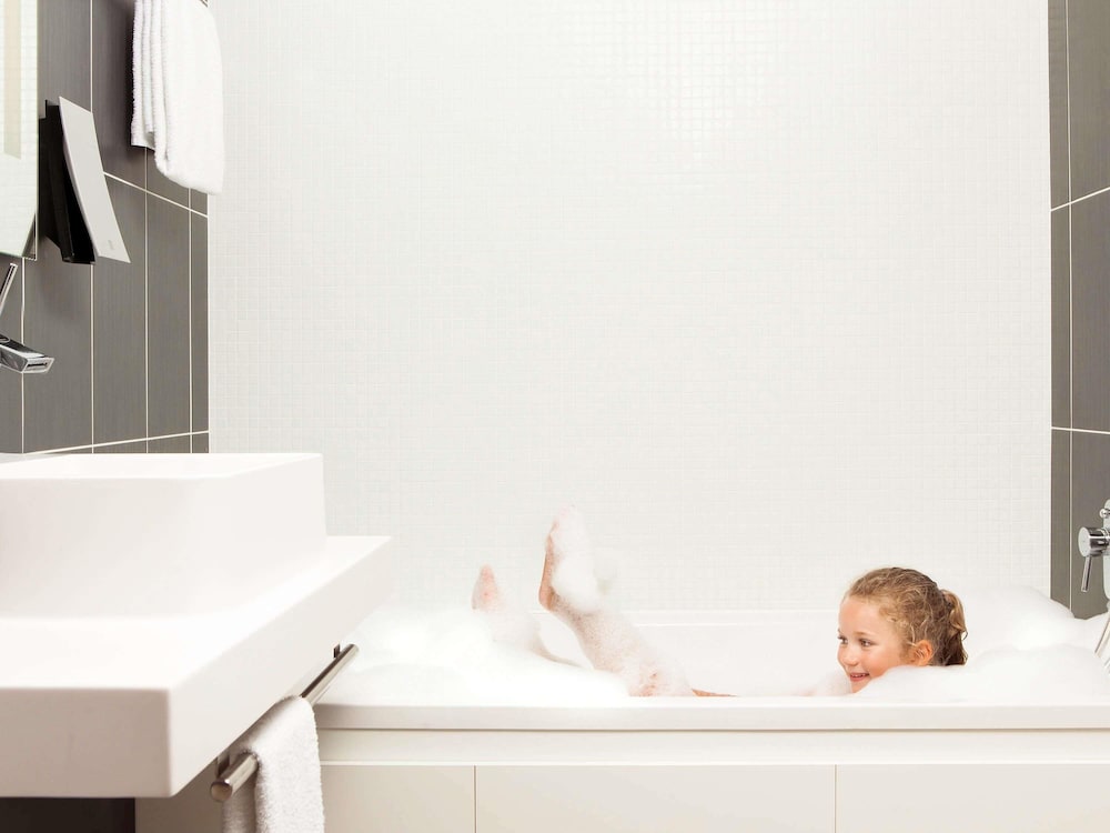 Фото Novotel Suites Paris Issy Les Moulineaux