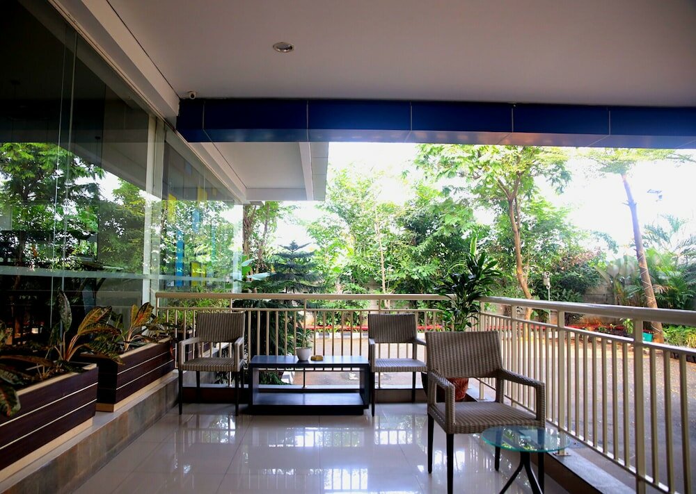 Фото Days Hotel & Suites by Wyndham Jakarta Airport