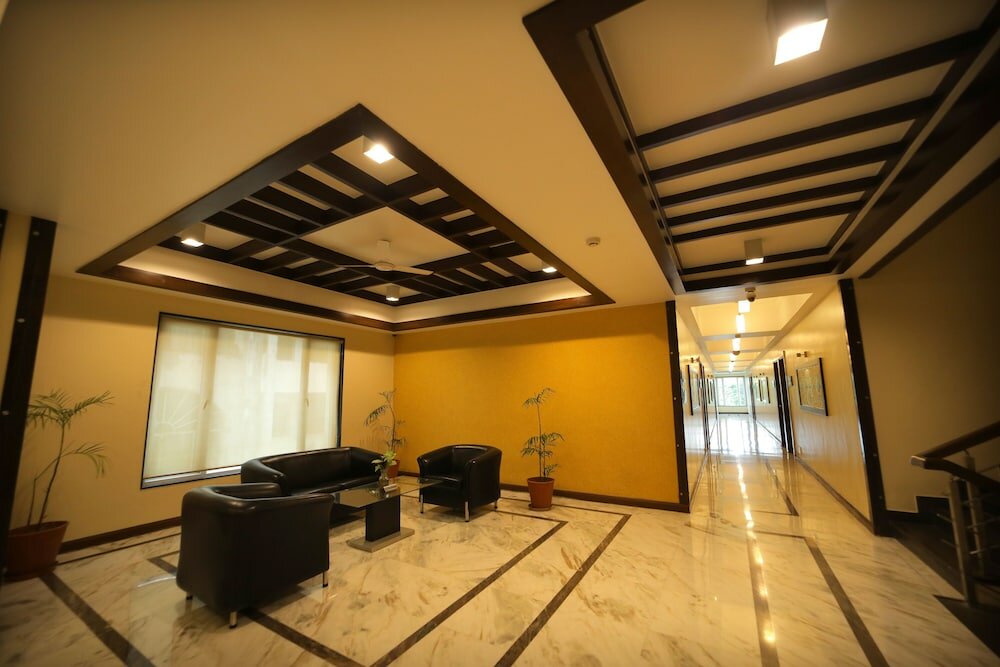 Фото Amantra Comfort Hotel