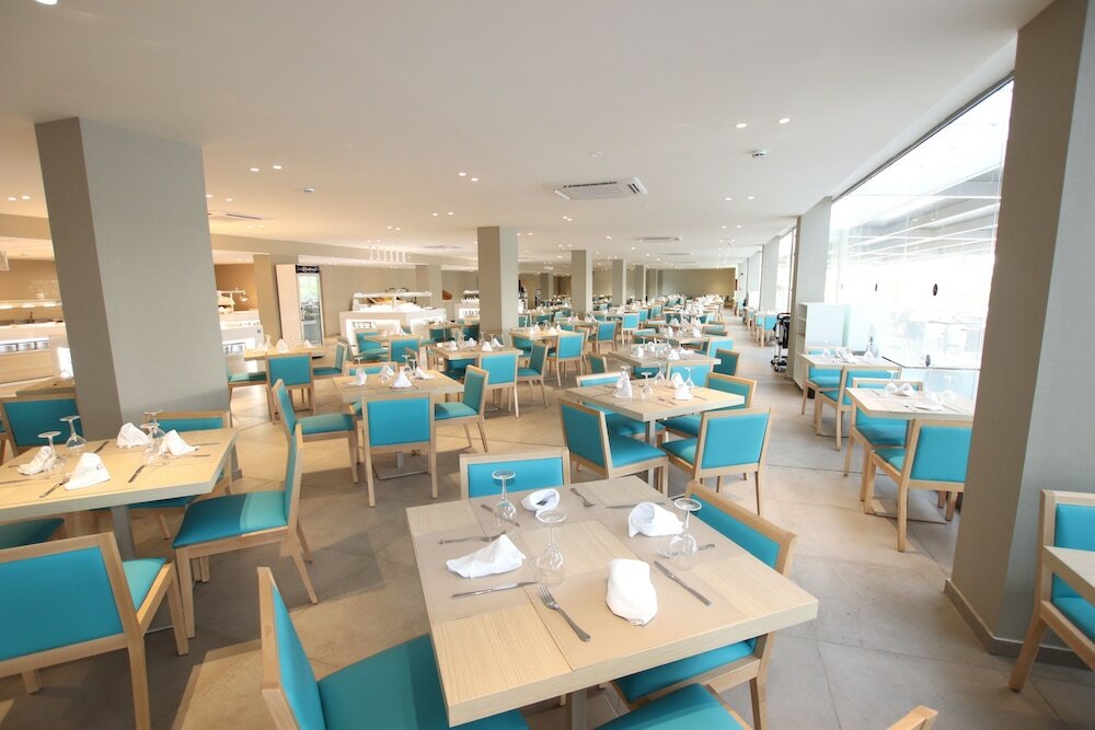 Фото Hotel Roquetas El Palmeral by Pierre & Vacances