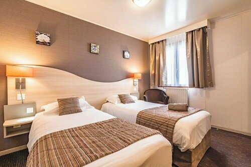 Внешний вид отеля Logis Hôtel Au Tambour в Реймсе, фото 2