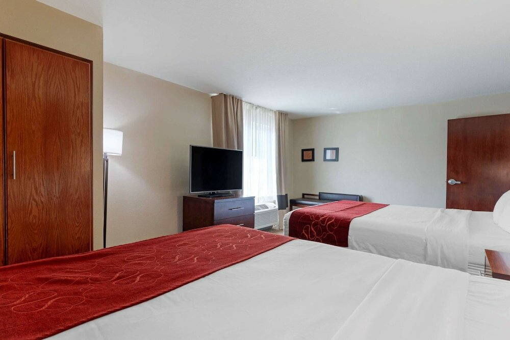 Фото Comfort Suites Downtown Sacramento