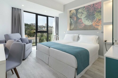 Внешний вид отеля Occidental Las Palmas в Лас-Пальмас-де-Гран-Канарии, фото 3