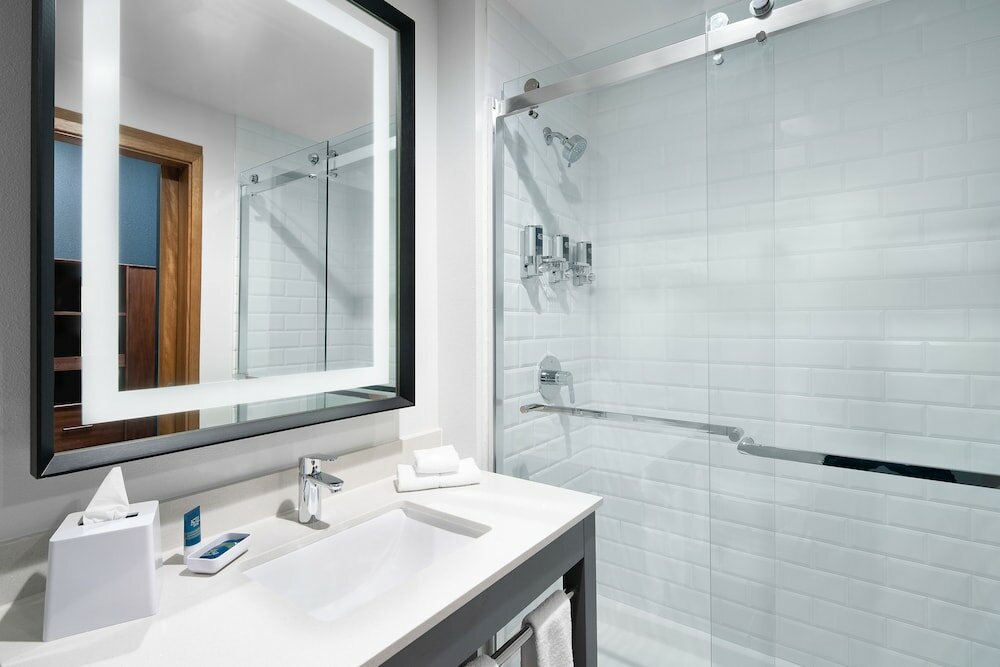 Фото Four Points by Sheraton Oklahoma City Airport