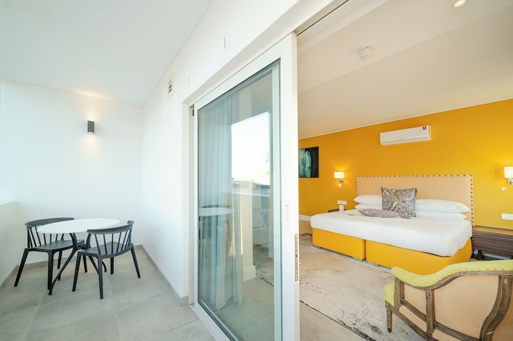 Фото One Marine Drive Boutique Hotel