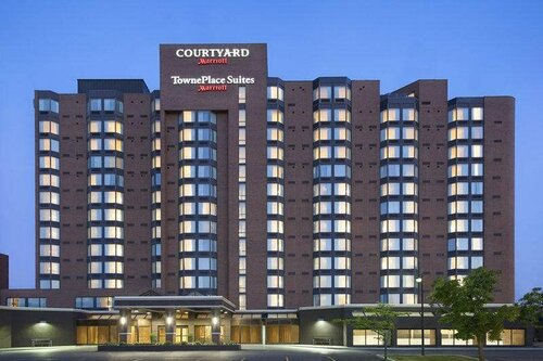 Гостиница Courtyard Toronto Northeast/Markham в Маркеме