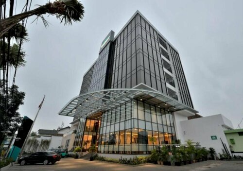 Внешний вид отеля Hotel California Bandung в Бандунге, фото 1