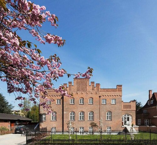 Гостиница Frederiksberg Mansion B&b в Столичной области