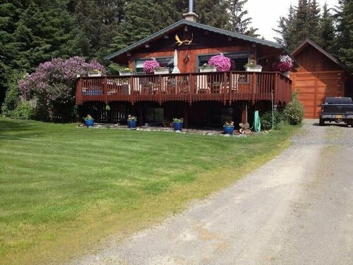 Гостиница Fisherman's Tales Bed and Breakfast в Хомере