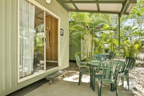 Гостиница Riverview Tourist Village в Северной территории