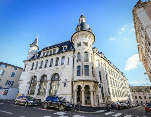 Гостиница Hôtel Panorama 360 в Маконе