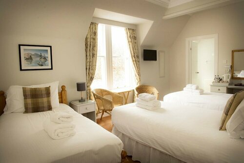 Гостиница The Royal Oak Hotel в Области Морей