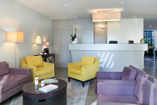 Гостиница Best Western Rives de Paris La Defense в Курбевуа