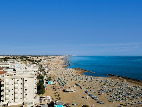 Гостиница Hotel Imperial Beach в Римини