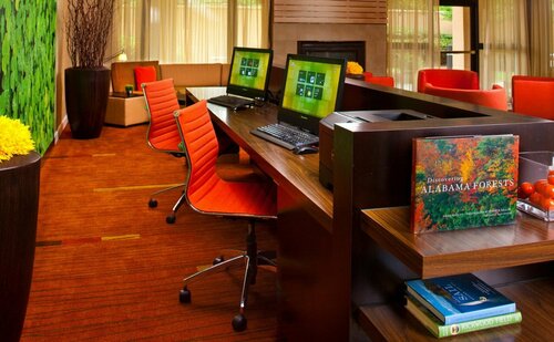 Гостиница Sonesta Select Birmingham в Бирмингеме