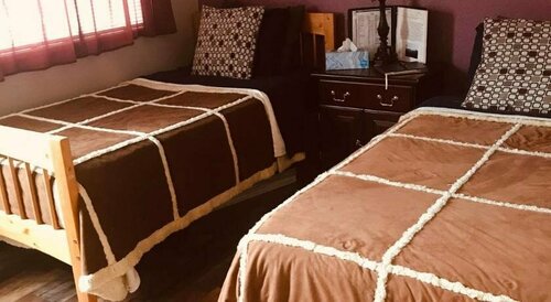 Гостиница A Hyde Away Inn B&b в Токе